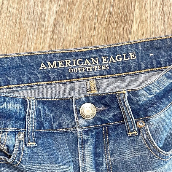 American Eagle Tomgirl Shortie Distressed Shorts - Picture 3 of 6